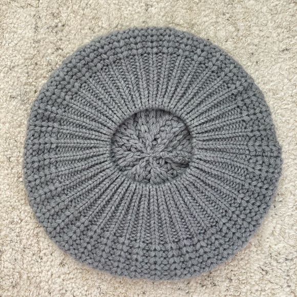 Knit Beret - Picture 3 of 3